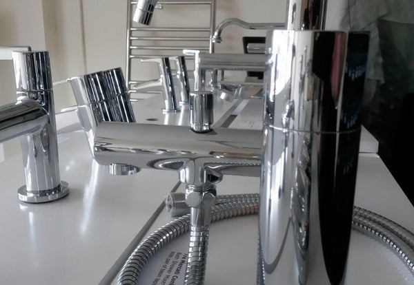Tre Mercati Contour Lever Head Basin Taps And Bath Shower Mixer Only Pack