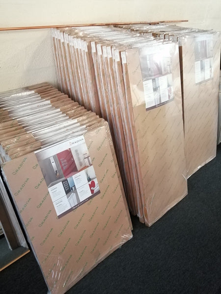 Job lot of 70 x Towel Rails (4 x Different Sizes)